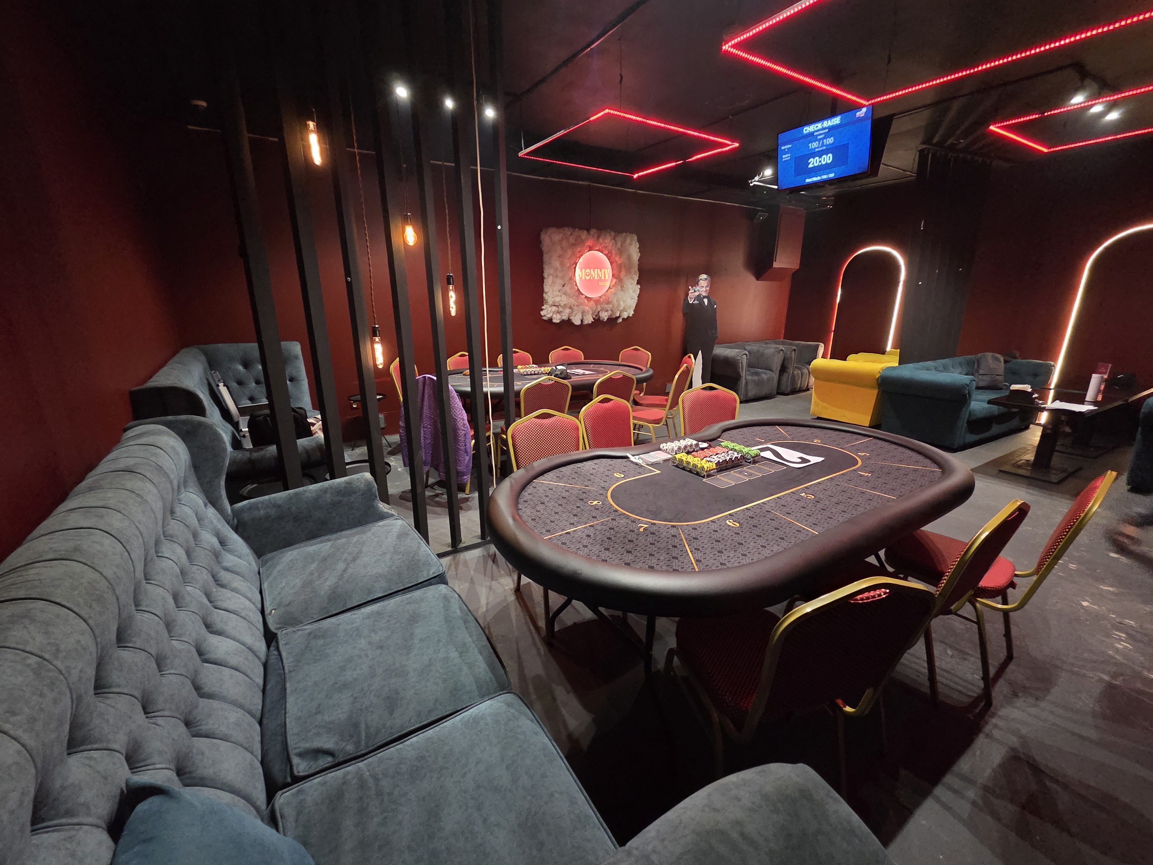 CHECK-RAISE CLUB MOSCOW